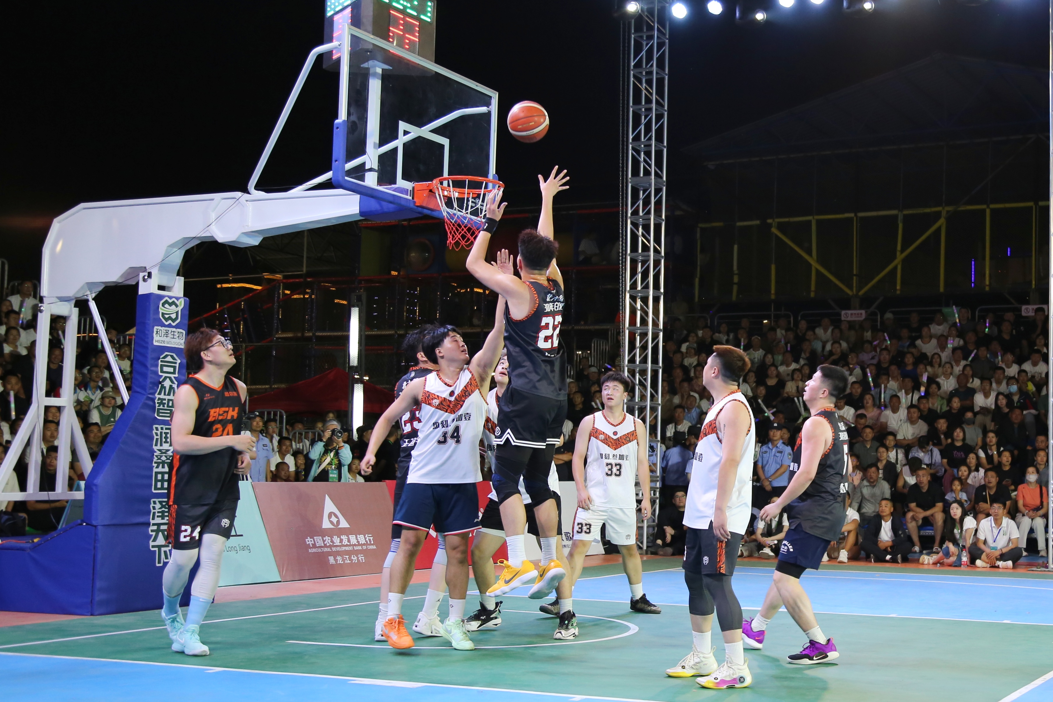 年度最佳对决!国内篮球比赛激发观赏热情的简单介绍 年度最佳对决!国内篮球比赛激发观赏热情的简单介绍