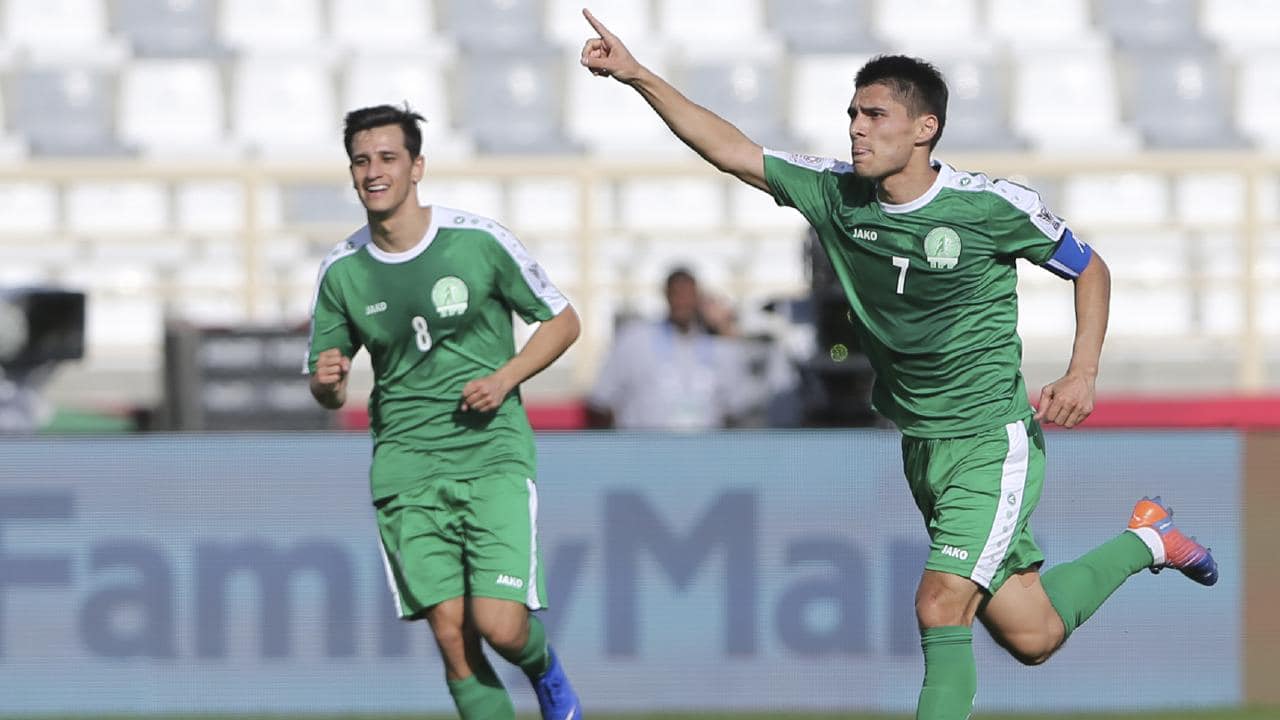 土库曼斯坦球队踢出高水平比赛，令人惊艳(土库曼斯坦足球水平)