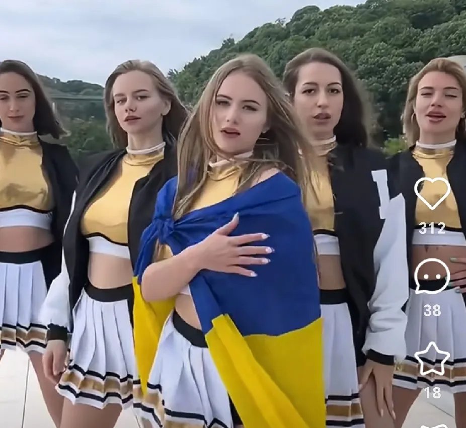 包含阿雅克肖惨遭惨败，降级危机愈发严重的词条