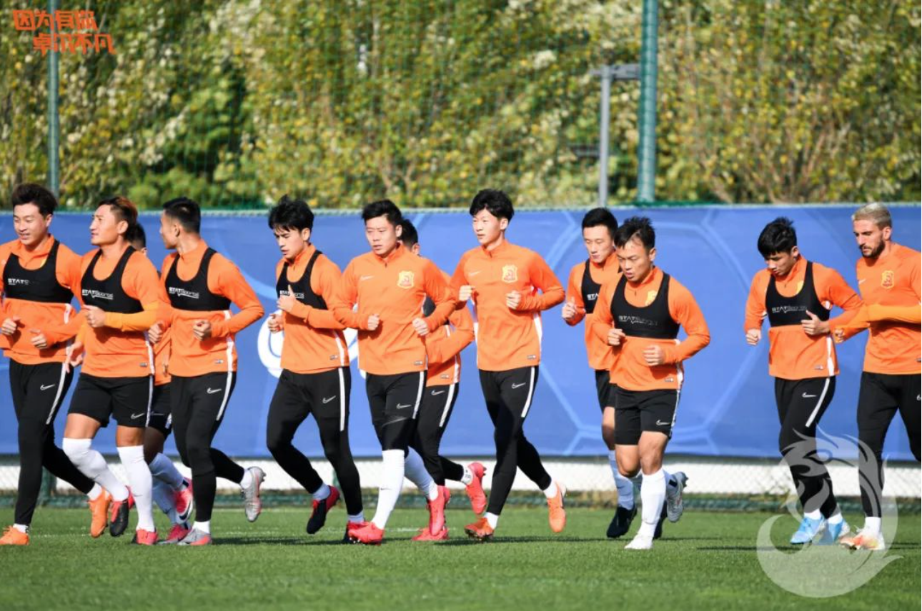 aoa体育官网-关于阿尔希拉尔外援训练状态火热，世俱杯淘汰赛关键战的信息