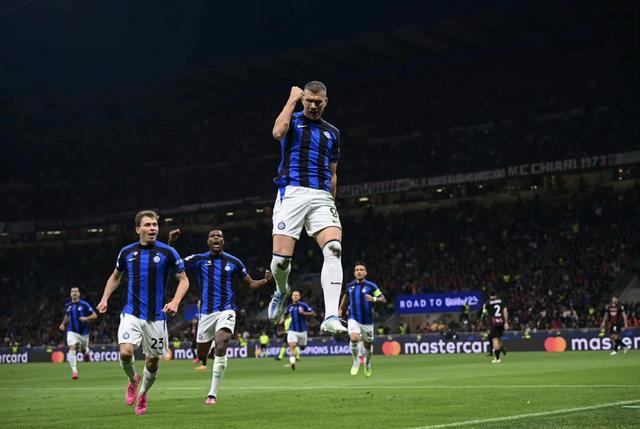 包含米兰德比激烈角逐,胜负难分的词条 包含米兰德比激烈角逐,胜负难分的词条