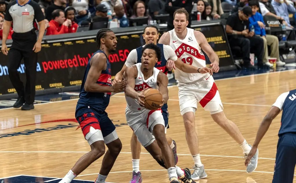 猛龙大胜黄蜂,西亚卡姆全场27分11篮板 猛龙大胜黄蜂,西亚卡姆全场27分11篮板