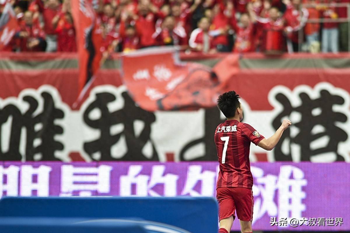 aoa体育-关于足球盛事成为球迷心头热门话题的信息