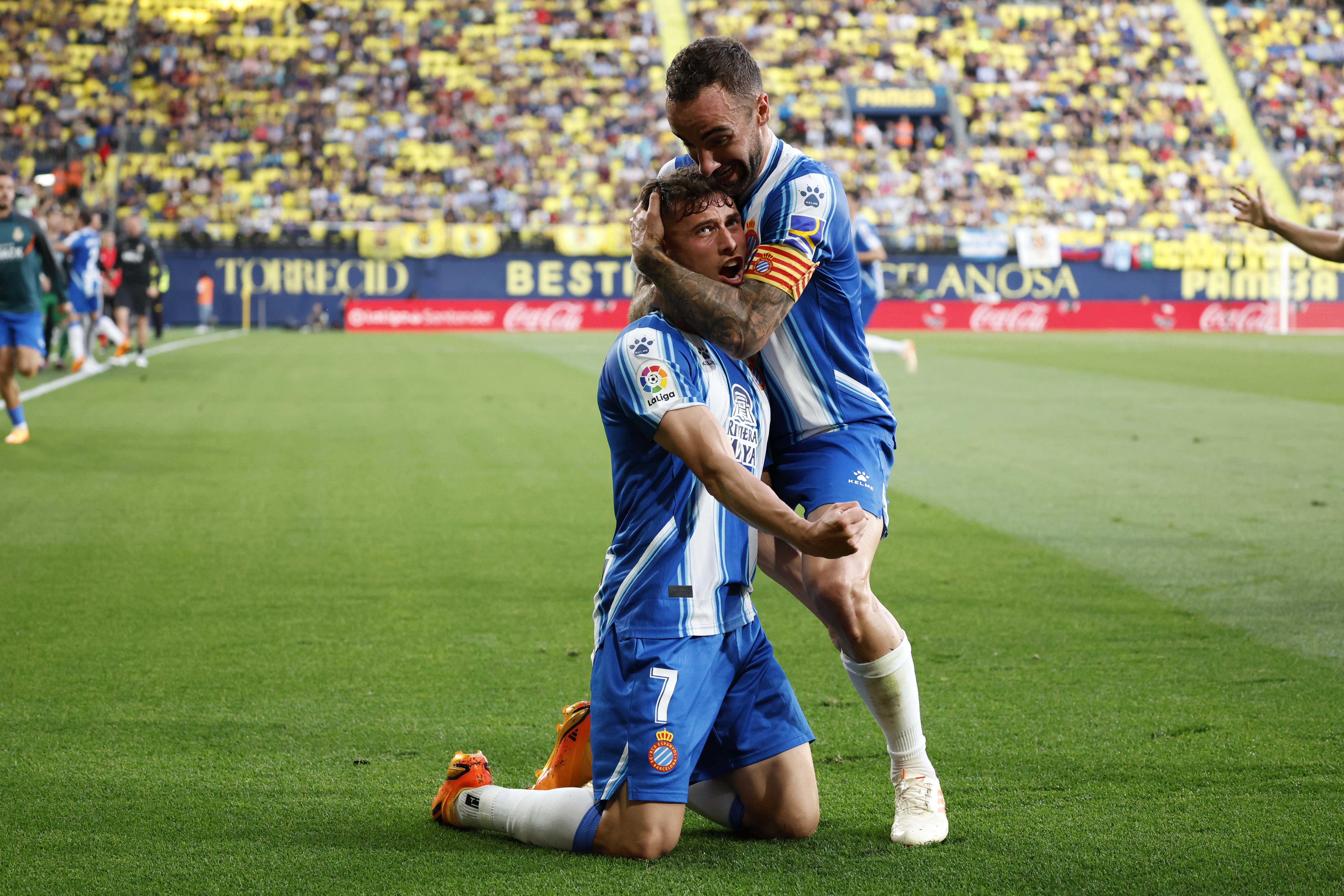 关于比利亚雷亚尔客场取胜，提升战绩的信息