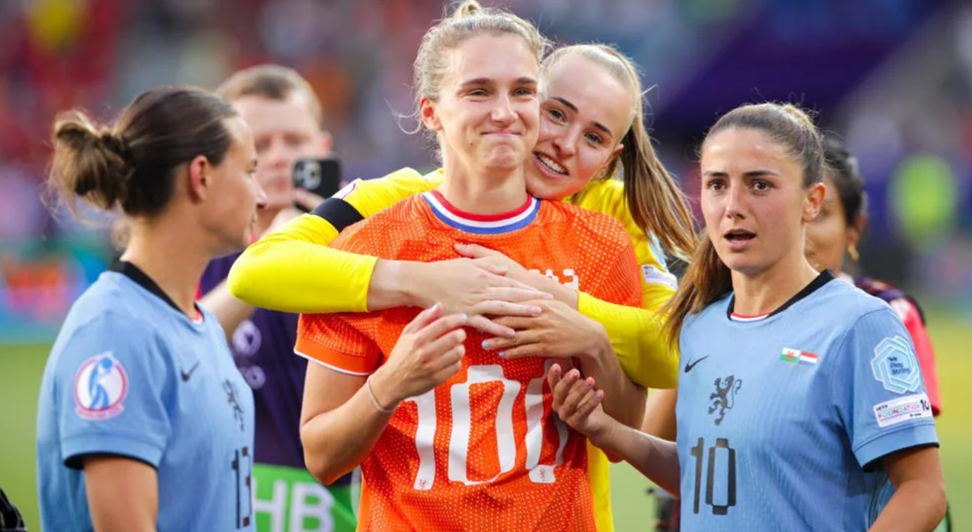 欧洲杯女足赛：德国战胜法国晋级决赛