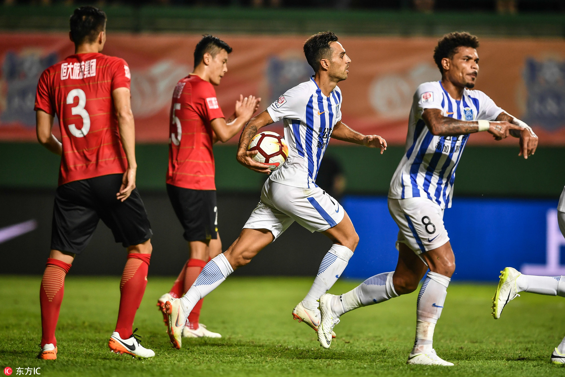 aoa体育视频-包含广州富力将在主场迎战大连一方的词条