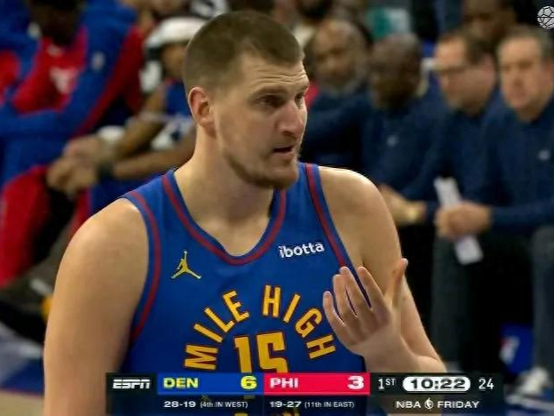 aoa体育活动-不来梅队客场逆袭，取得关键胜利的简单介绍