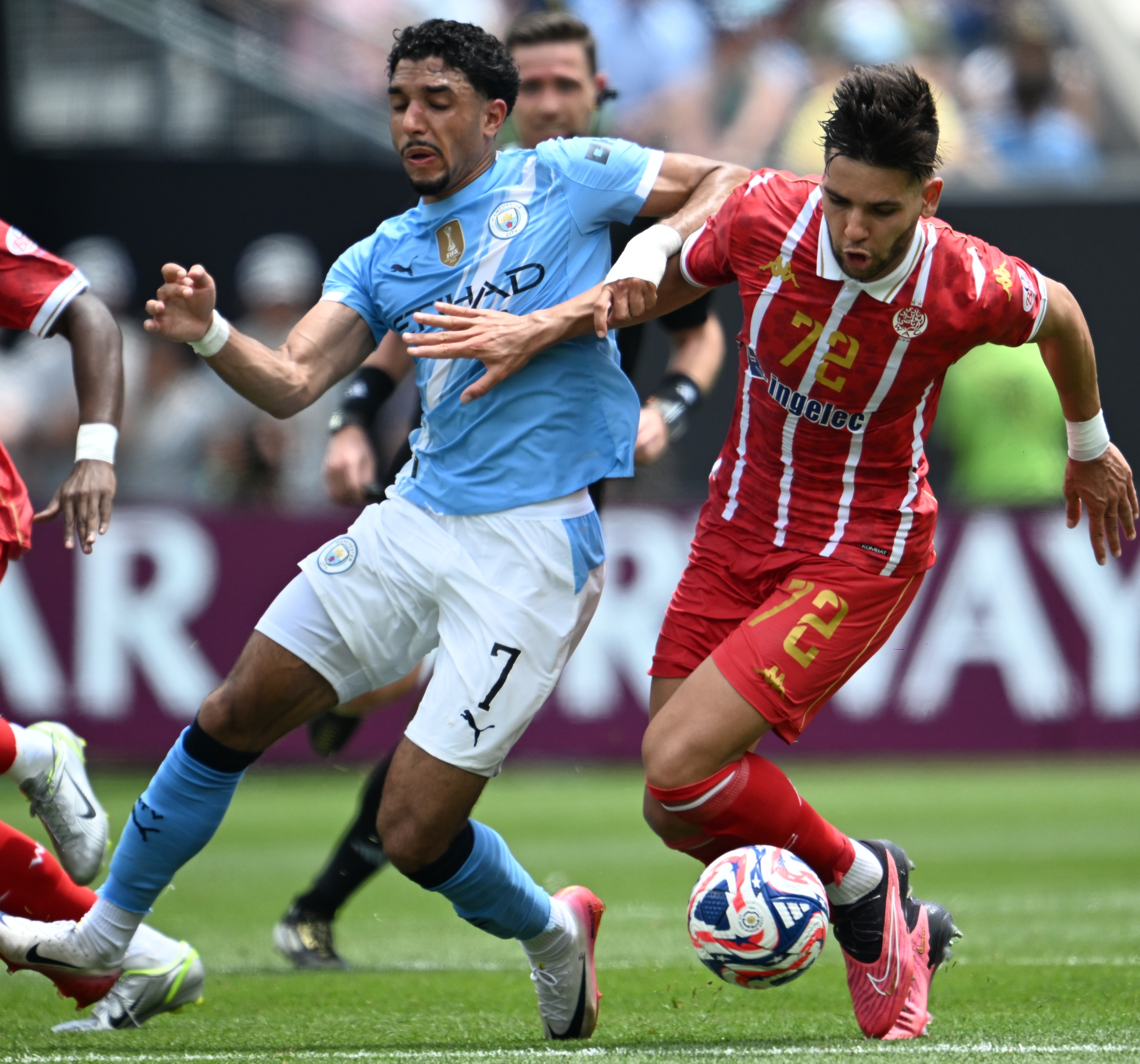 关于曼城客场大胜桑德兰，领先优势不减的信息