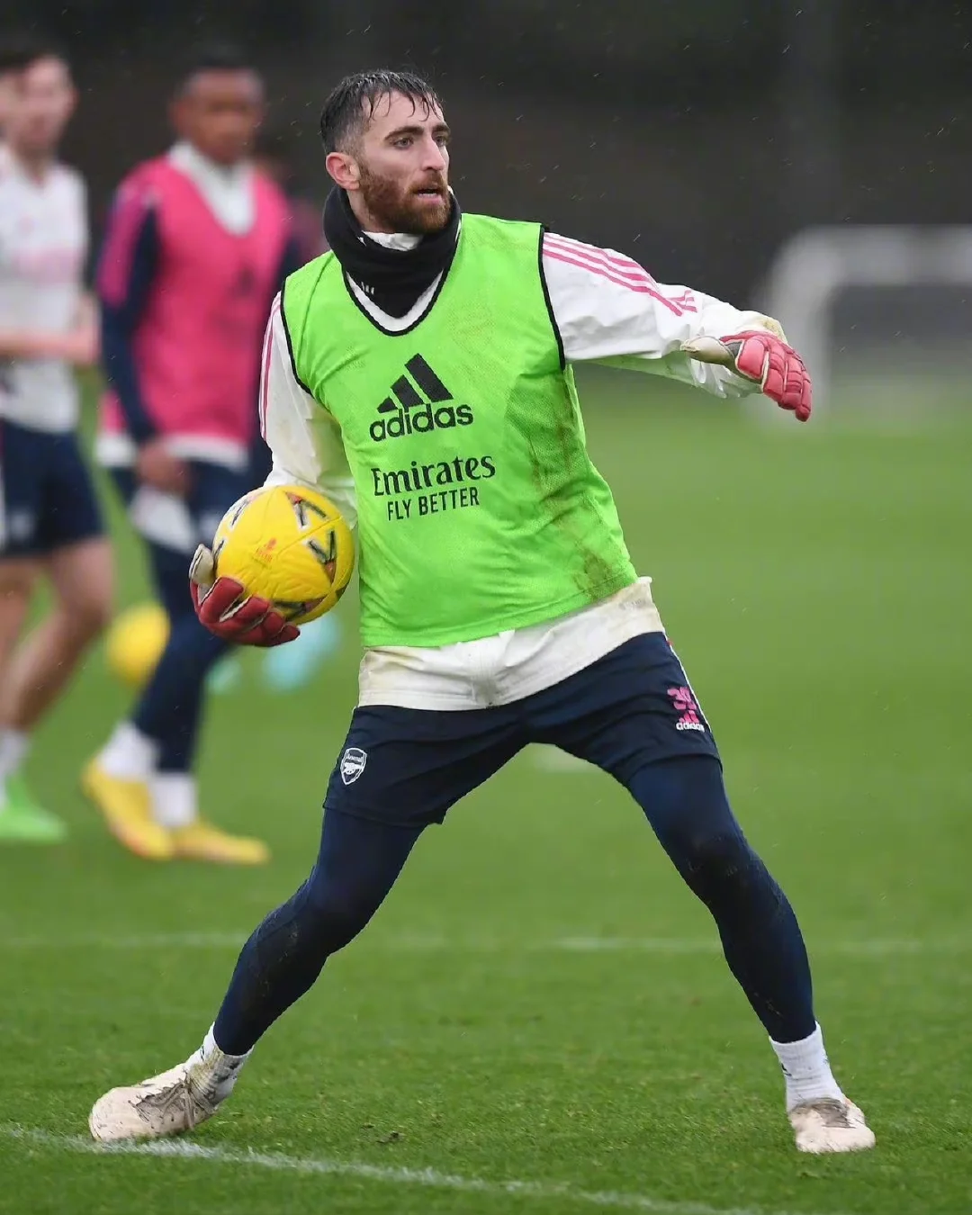 包含塔斯马尼亚联体能训练升级，备战西雅图海湾者半决赛的词条