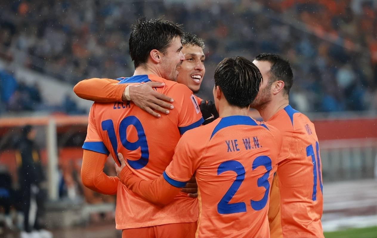 aoa体育培训-阿尔艾因外援训练状态火热，世俱杯淘汰赛关键战的简单介绍