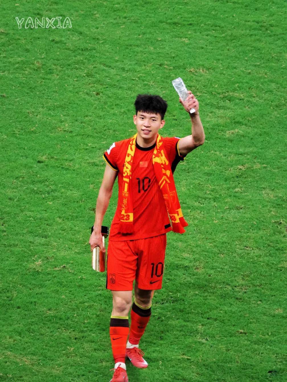 国内足球比赛中球队发挥出色,实现连胜的简单介绍 国内足球比赛中球队发挥出色,实现连胜的简单介绍