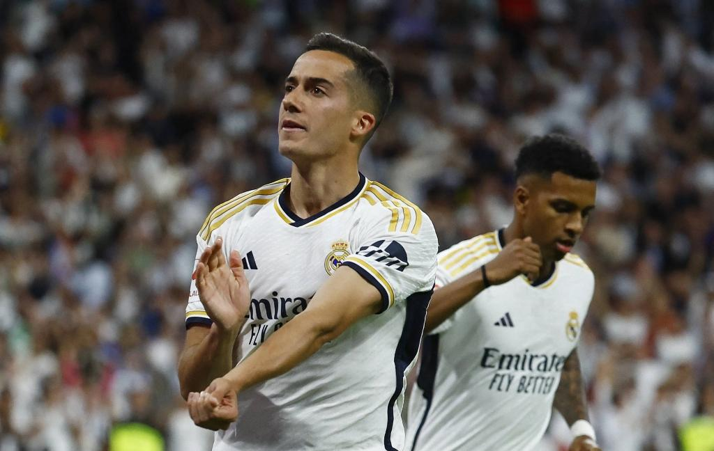 包含皇马前锋巴斯克斯传言或加盟英超豪门,转会费或高达8000万欧的词条 包含皇马前锋巴斯克斯传言或加盟英超豪门,转会费或高达8000万欧的词条