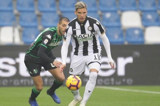 包含萨索洛与乌迪内斯交手,展开激烈对抗的词条 包含萨索洛与乌迪内斯交手,展开激烈对抗的词条