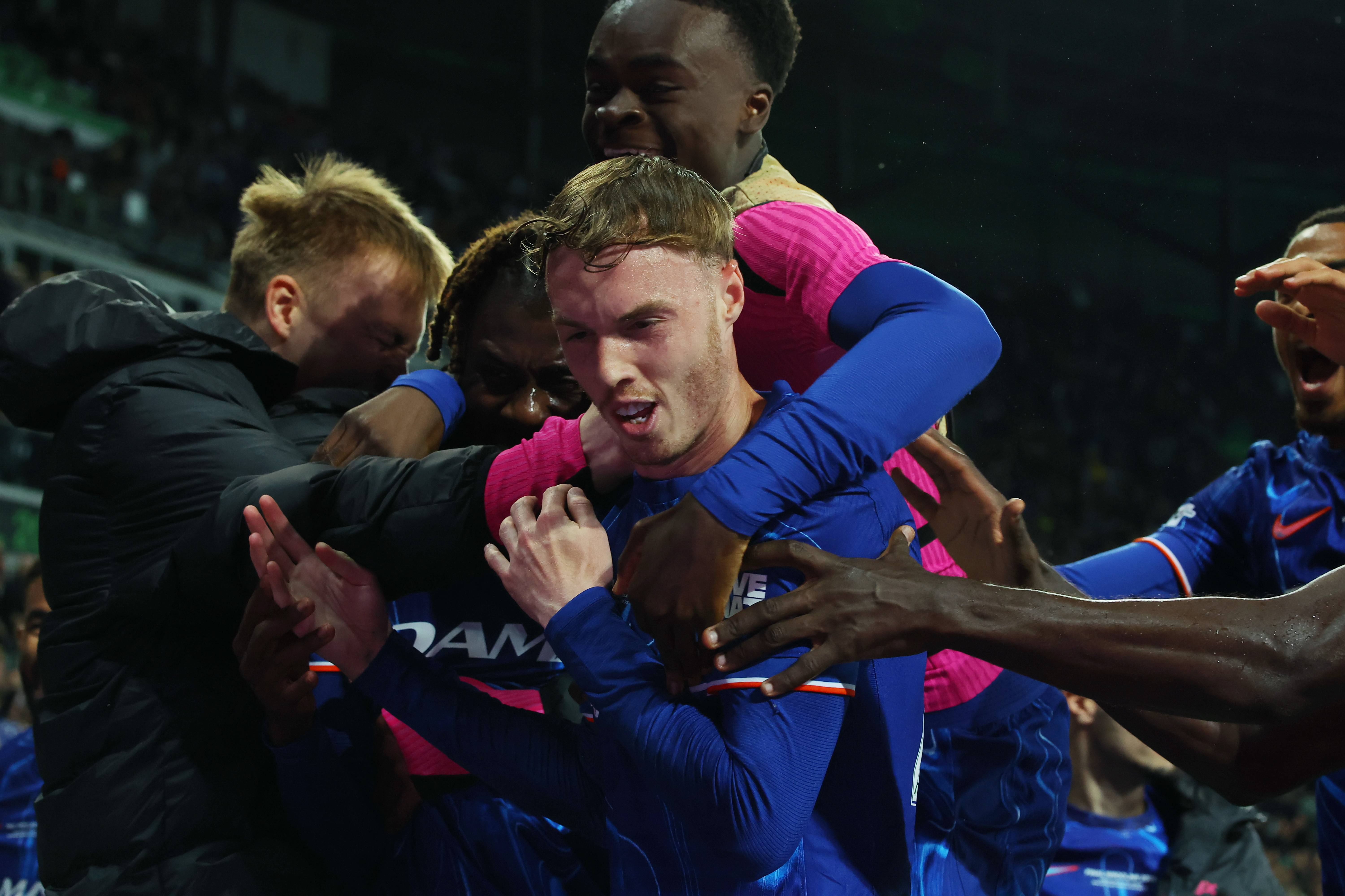 aoa体育视频-切尔西大将受伤，恐影响球队争冠形势