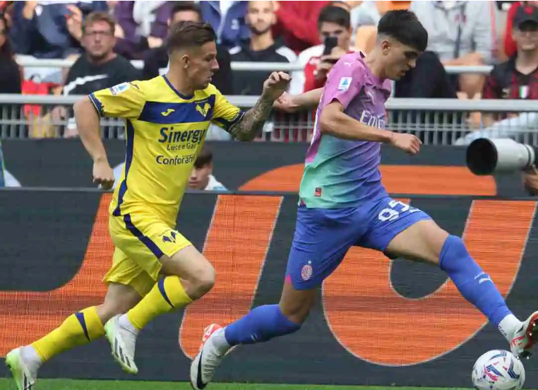 aoa体育官网-2021年ac米兰最佳后防线曝光！博物馆级防线实力护航球队前行的简单介绍