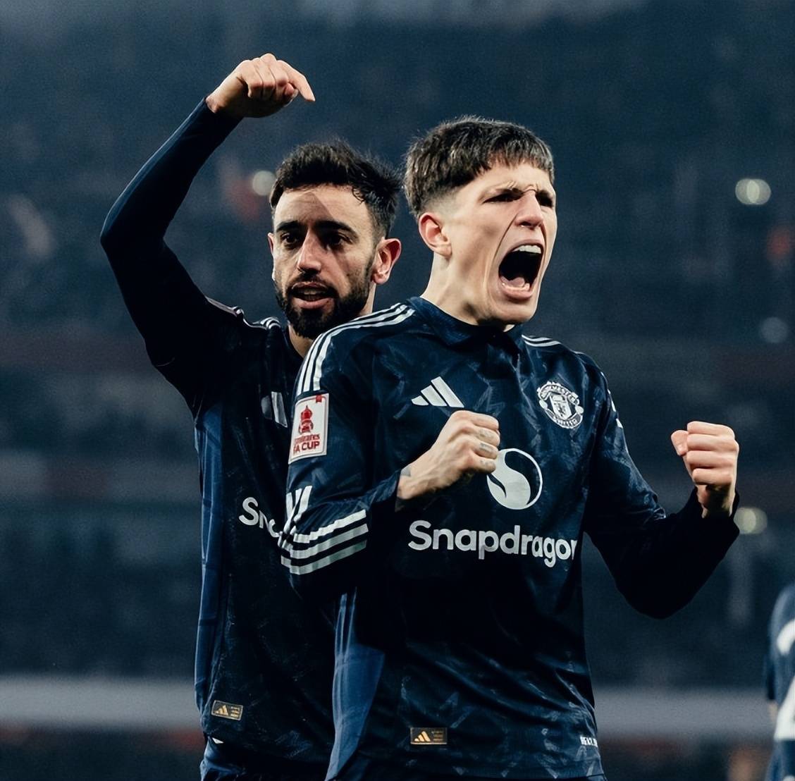 曼联遭遇两连败,无缘欧冠淘汰赛的简单介绍 曼联遭遇两连败,无缘欧冠淘汰赛的简单介绍