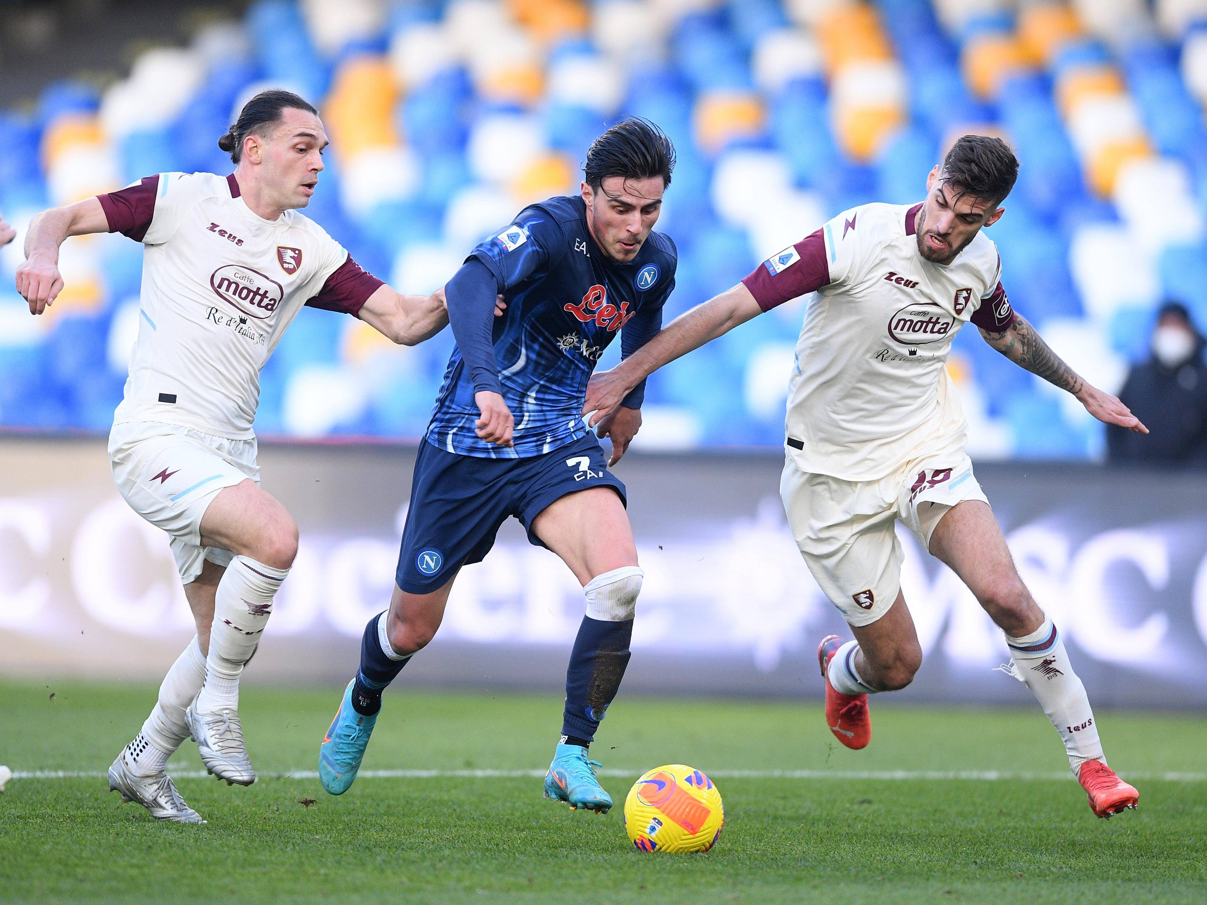 罗马主场逼平乌迪内斯,欧冠资格受挑战 罗马主场逼平乌迪内斯,欧冠资格受挑战