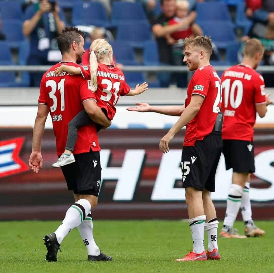 关于汉诺威战胜强敌,排名有所回升的信息 关于汉诺威战胜强敌,排名有所回升的信息